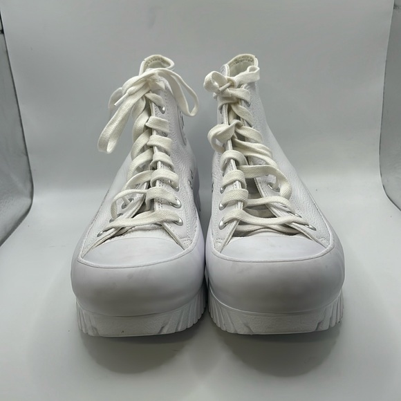 NWT Converse Lugged 2.0 Platform Shoe Sneakers High Top White Leather Womens 10 - Picture 2 of 13